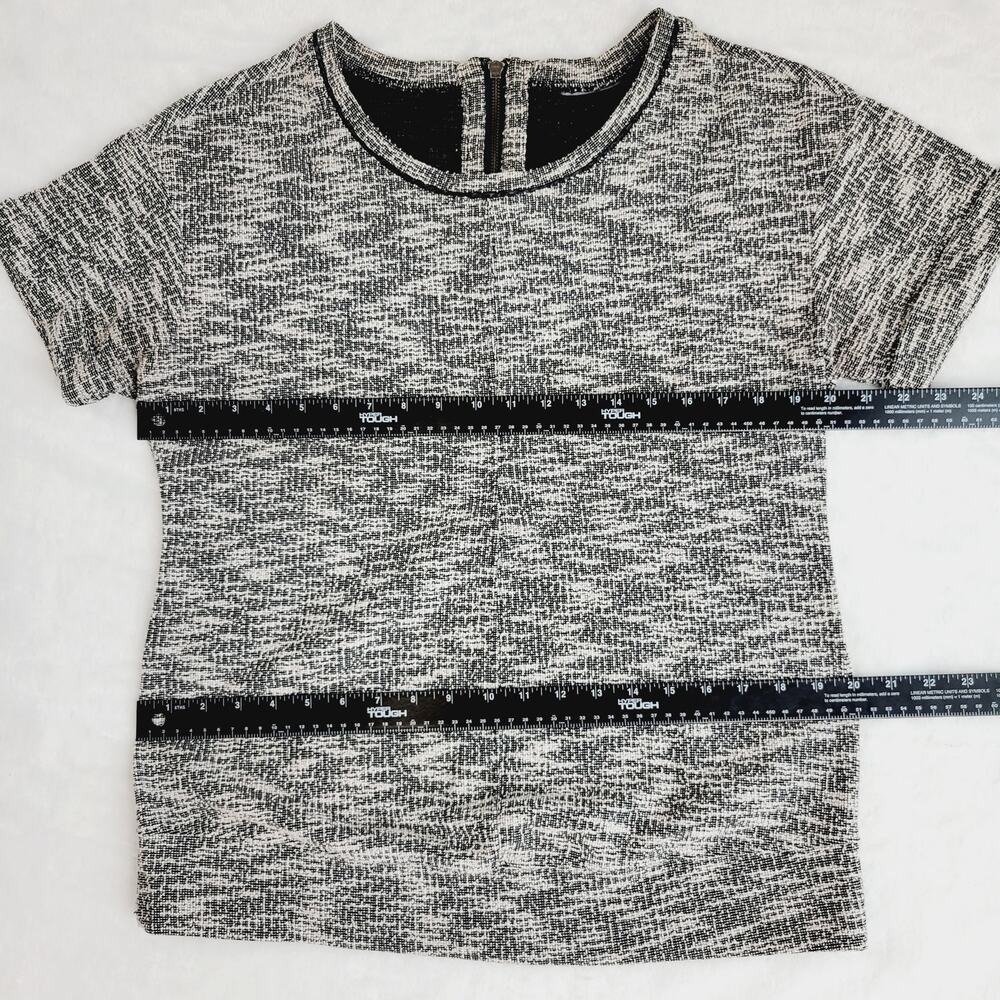 Maternity textured Knit Short Sleeve Top Black White Zip Back Casual Chic Size M - Picture 3 of 6